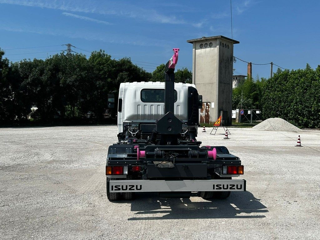 ISUZU P75 NUOVO SCARRABILE - 후크 리프트 트럭 : 사진 4 ISUZU P75 NUOVO SCARRABILE - 후크 리프트 트럭 : 사진 4