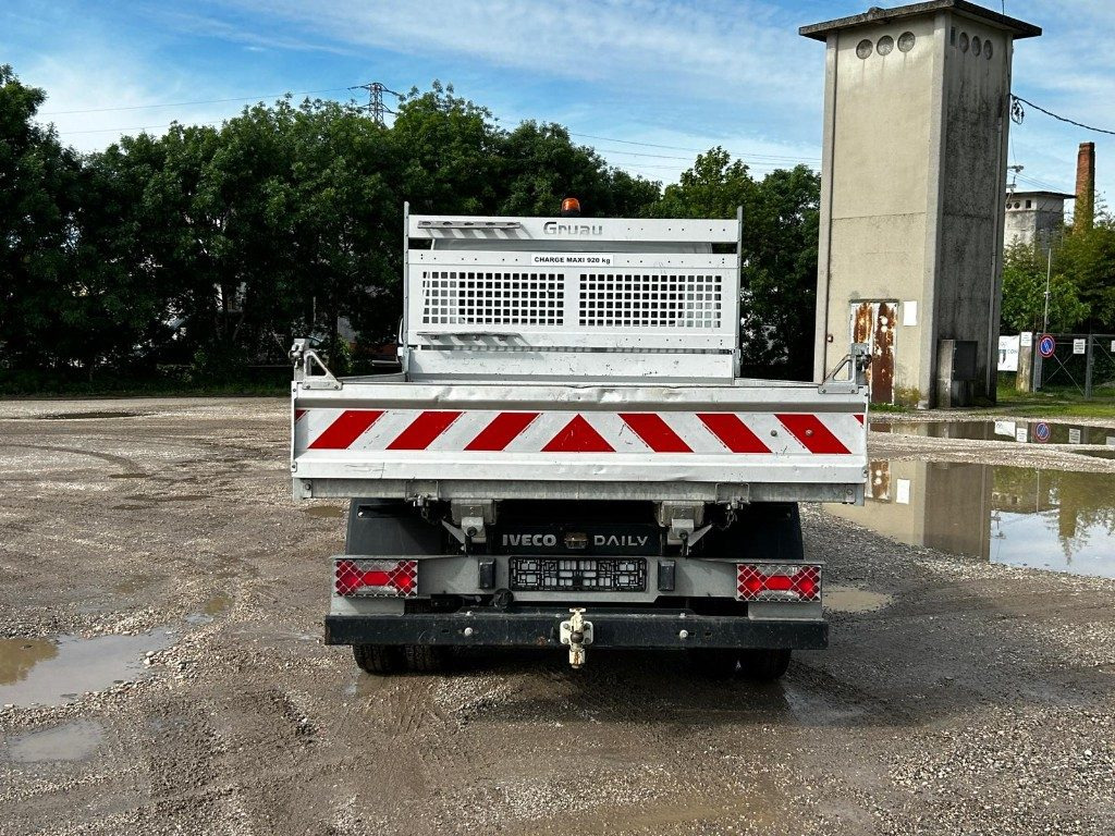 IVECO DAILY 35.140 RIBALTABILE - 덤프 밴 : 사진 4 IVECO DAILY 35.140 RIBALTABILE - 덤프 밴 : 사진 4