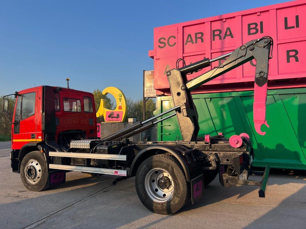 IVECO EUROCARGO 150E18K SCARRABILE - 후크 리프트 트럭 : 사진 3 IVECO EUROCARGO 150E18K SCARRABILE - 후크 리프트 트럭 : 사진 3