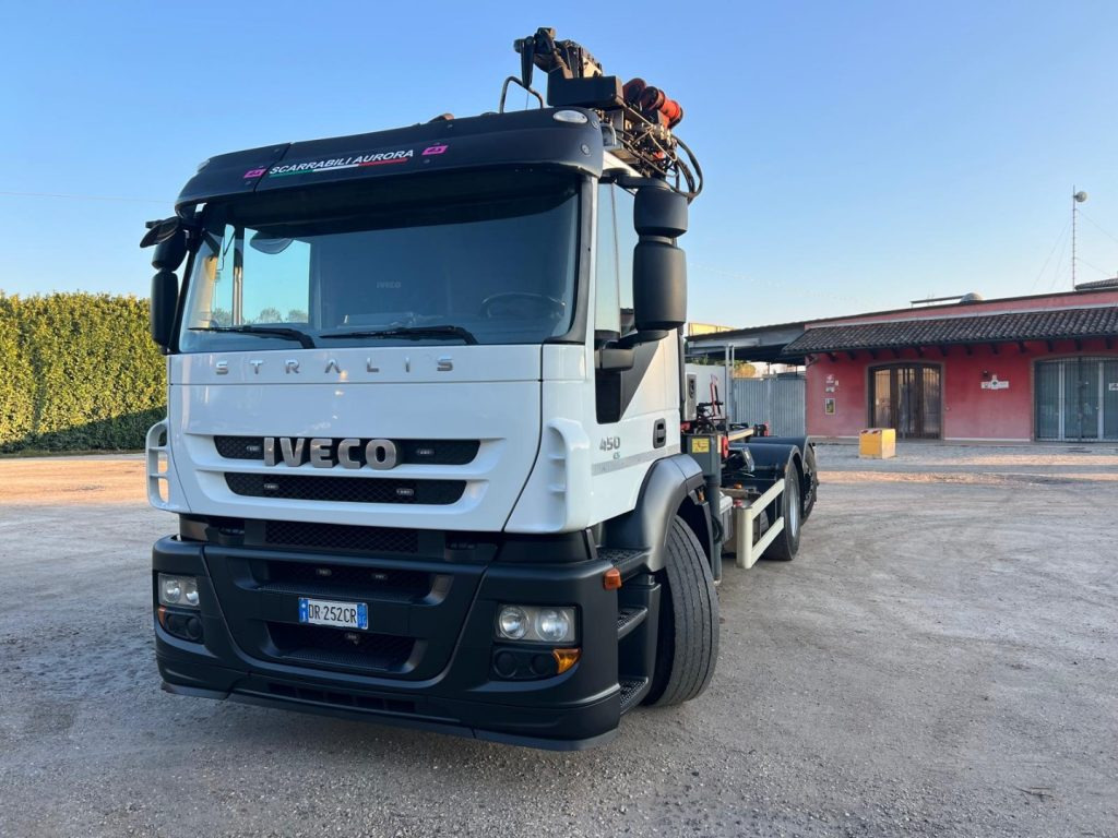 IVECO STRALIS 260E45 SCARRABILE - 후크 리프트 트럭, 크레인 트럭 : 사진 2 IVECO STRALIS 260E45 SCARRABILE - 후크 리프트 트럭, 크레인 트럭 : 사진 2
