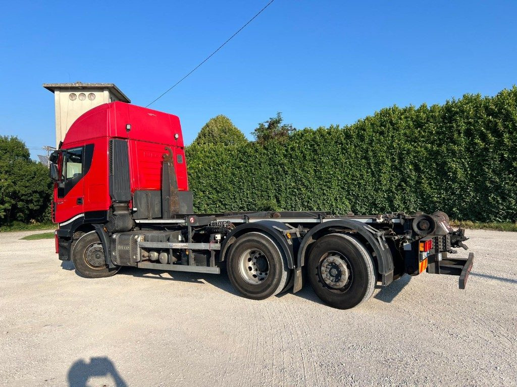 IVECO STRALIS 500 SCARRABILE - 후크 리프트 트럭 : 사진 4 IVECO STRALIS 500 SCARRABILE - 후크 리프트 트럭 : 사진 4