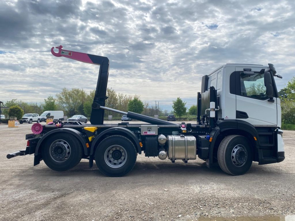 IVECO X-WAY AD280X48Y NUOVO SCARRABILE PASSO 3120 - 후크 리프트 트럭 : 사진 5 IVECO X-WAY AD280X48Y NUOVO SCARRABILE PASSO 3120 - 후크 리프트 트럭 : 사진 5