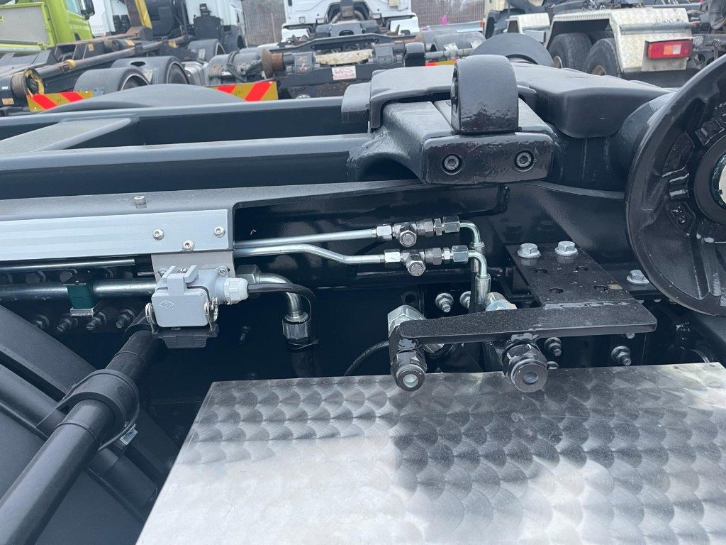 IVECO X-WAY AD350X480YPS SCARRABILE NUOVO - 후크 리프트 트럭 : 사진 5 IVECO X-WAY AD350X480YPS SCARRABILE NUOVO - 후크 리프트 트럭 : 사진 5