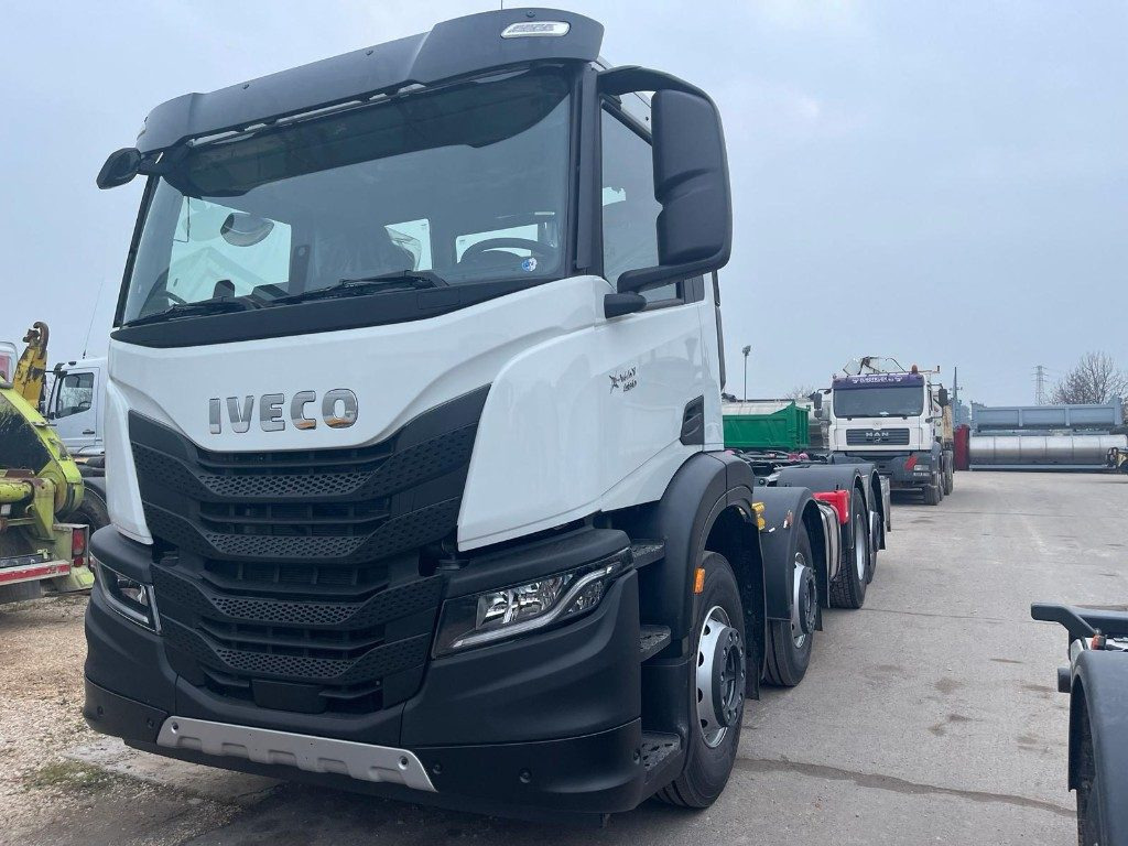 IVECO X-WAY AD350X480YPS SCARRABILE NUOVO - 후크 리프트 트럭 : 사진 1 IVECO X-WAY AD350X480YPS SCARRABILE NUOVO - 후크 리프트 트럭 : 사진 1