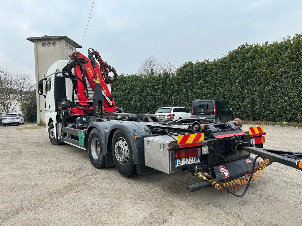 MAN TGX 26.480 SCARRABILE CON GRU - 후크 리프트 트럭 : 사진 5 MAN TGX 26.480 SCARRABILE CON GRU - 후크 리프트 트럭 : 사진 5