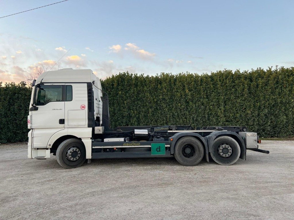 MAN TGX 26.480 USATO SCARRABILE - 후크 리프트 트럭 : 사진 3 MAN TGX 26.480 USATO SCARRABILE - 후크 리프트 트럭 : 사진 3