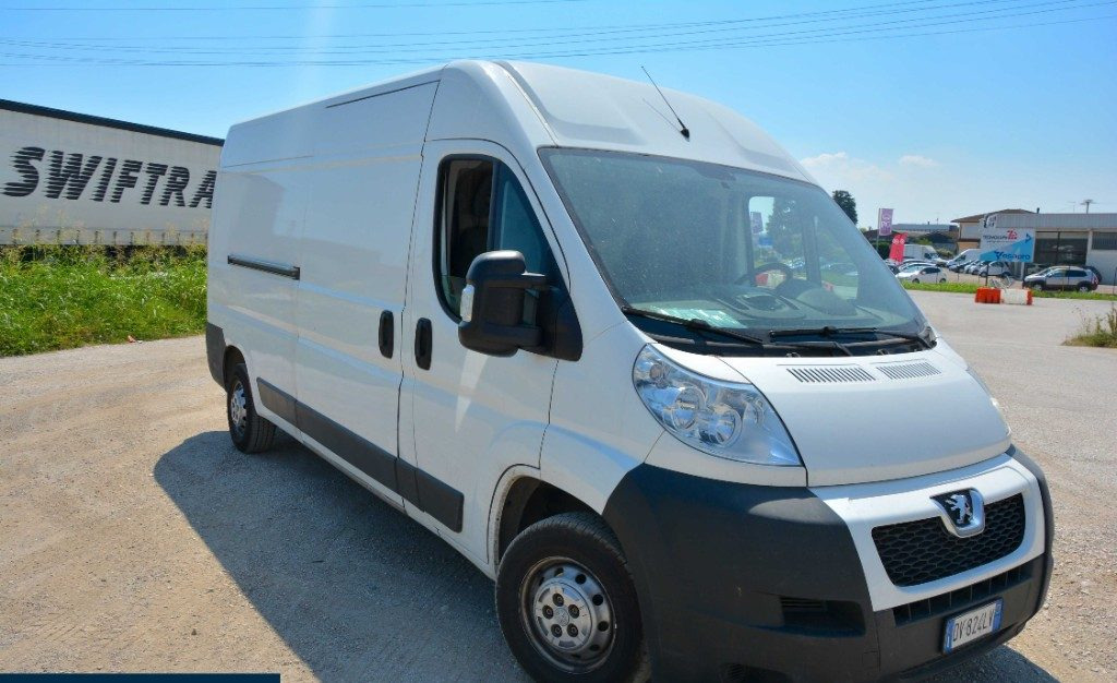 PEUGEOT FURGONE PEUGEOT - 패널 밴 : 사진 3 PEUGEOT FURGONE PEUGEOT - 패널 밴 : 사진 3