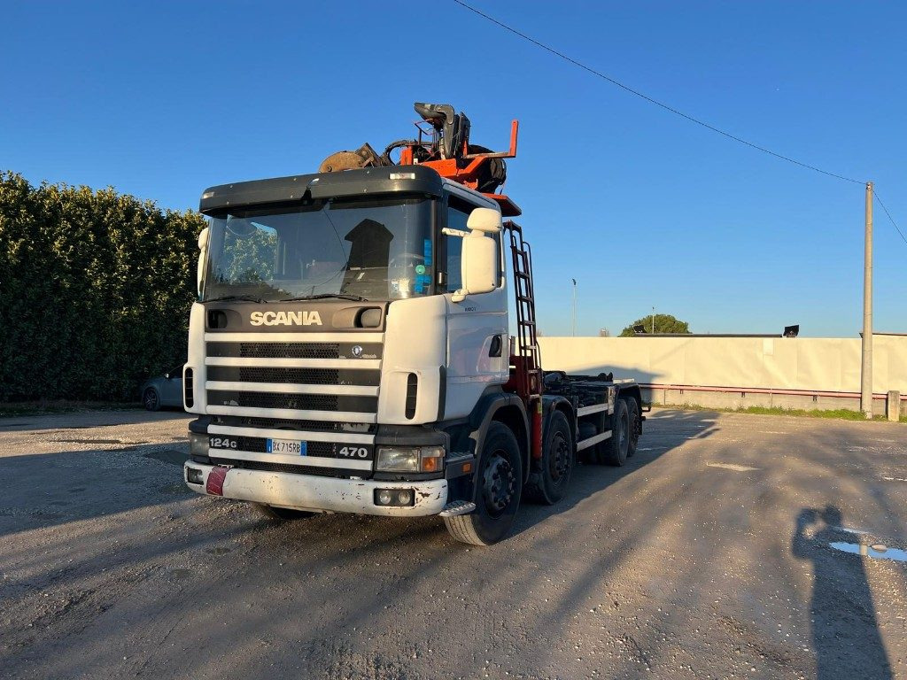 SCANIA CV R124 SCARRABILE CON GRU E POLIPO - 후크 리프트 트럭 : 사진 3 SCANIA CV R124 SCARRABILE CON GRU E POLIPO - 후크 리프트 트럭 : 사진 3