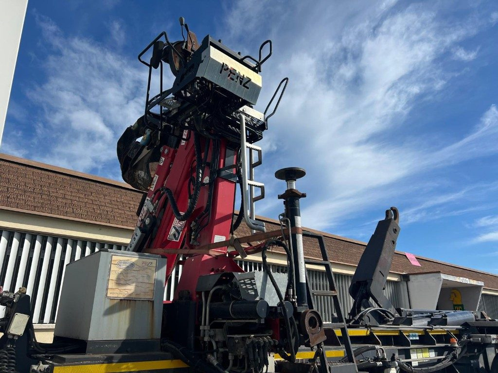 TECNOKAR SEMIRIMORCHIO TECNOKAR SCARRABILE CON GRU - 컨테이너 운반 장치/ 스와프 보디 세미 트레일러 : 사진 5 TECNOKAR SEMIRIMORCHIO TECNOKAR SCARRABILE CON GRU - 컨테이너 운반 장치/ 스와프 보디 세미 트레일러 : 사진 5