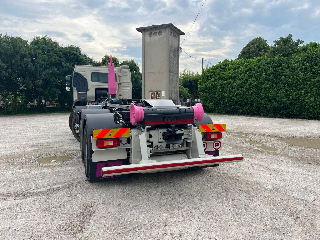 VOLVO FM480 SCARRABILE 8X4 - 후크 리프트 트럭 : 사진 4 VOLVO FM480 SCARRABILE 8X4 - 후크 리프트 트럭 : 사진 4