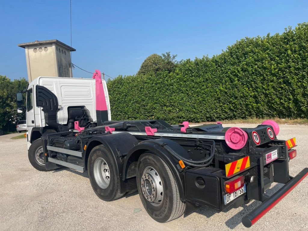 VOLVO FM9 SCARRABILE - 후크 리프트 트럭 : 사진 5 VOLVO FM9 SCARRABILE - 후크 리프트 트럭 : 사진 5