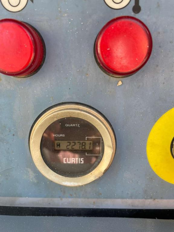 Haulotte COMPACT 12DX - 시저 리프트 : 사진 4 Haulotte COMPACT 12DX - 시저 리프트 : 사진 4