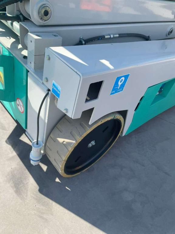 Imer IT12122 - 시저 리프트 : 사진 3 Imer IT12122 - 시저 리프트 : 사진 3