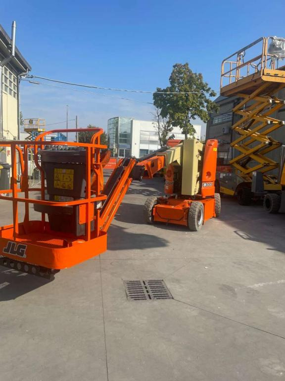 JLG E300AJP - 관절 붐 : 사진 1 JLG E300AJP - 관절 붐 : 사진 1