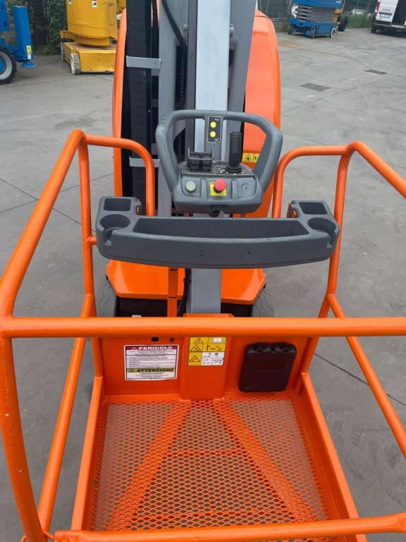 JLG TOUCAN 10E - 수직 마스트 리프트 : 사진 3 JLG TOUCAN 10E - 수직 마스트 리프트 : 사진 3