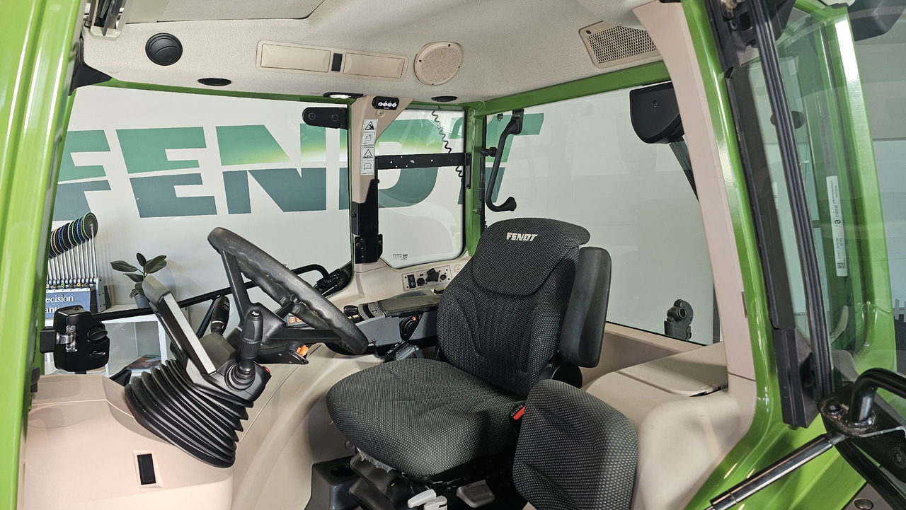 FENDT 211S VARIO - 장궤형 트랙터 : 사진 5 FENDT 211S VARIO - 장궤형 트랙터 : 사진 5