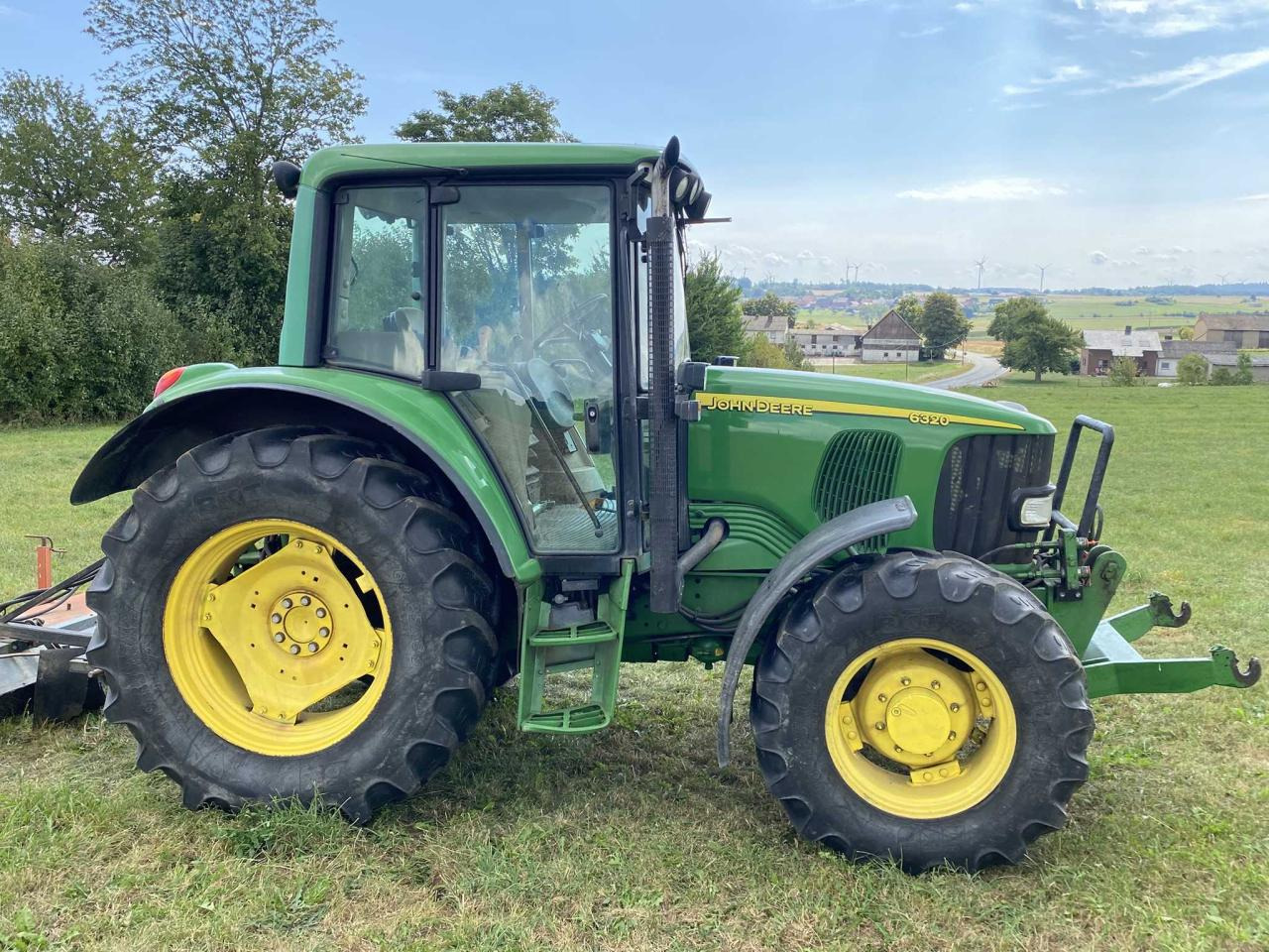 John Deere 6320 Premium - 장궤형 트랙터 : 사진 3 John Deere 6320 Premium - 장궤형 트랙터 : 사진 3