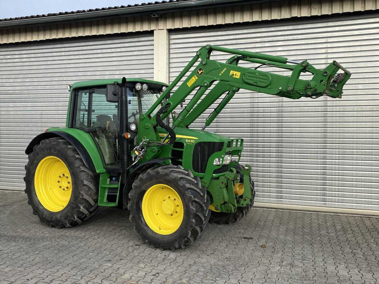 John Deere 6430 Premium - 장궤형 트랙터 : 사진 1 John Deere 6430 Premium - 장궤형 트랙터 : 사진 1