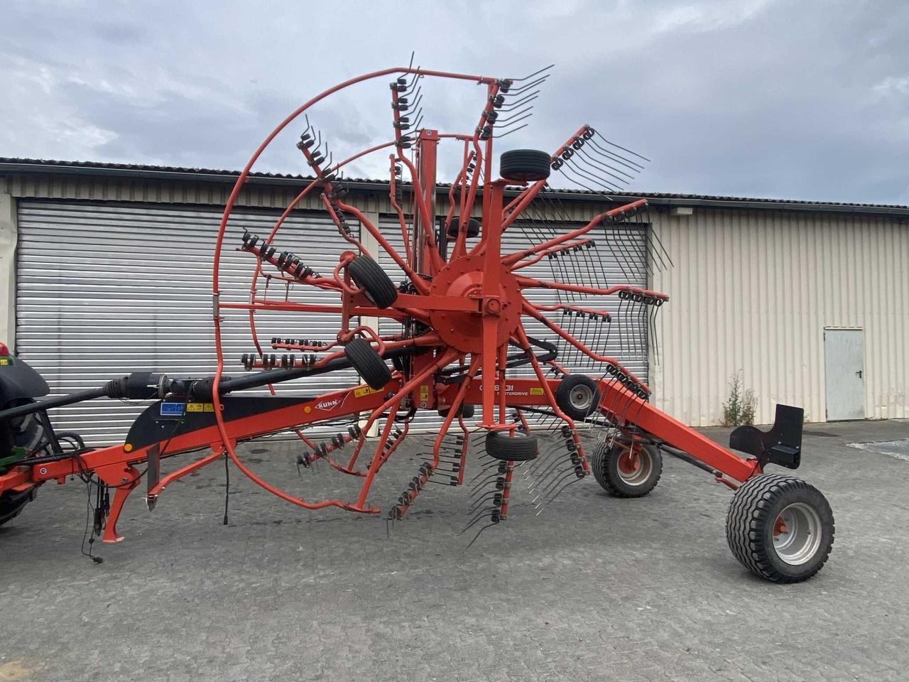 Kuhn GA 8731 - 반전기/ 레이크 : 사진 1 Kuhn GA 8731 - 반전기/ 레이크 : 사진 1