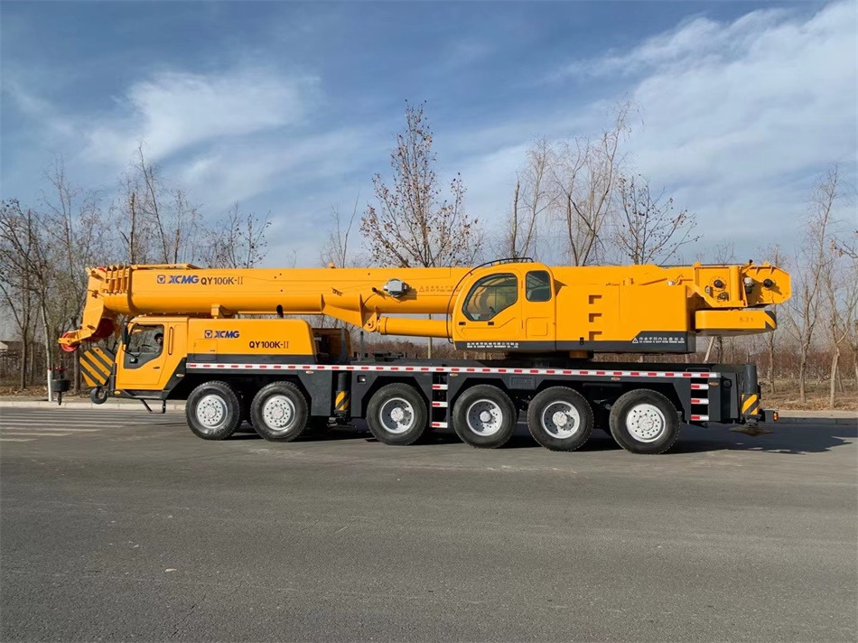 XCMG QY100K 100TON - 모바일 크레인 : 사진 4 XCMG QY100K 100TON - 모바일 크레인 : 사진 4