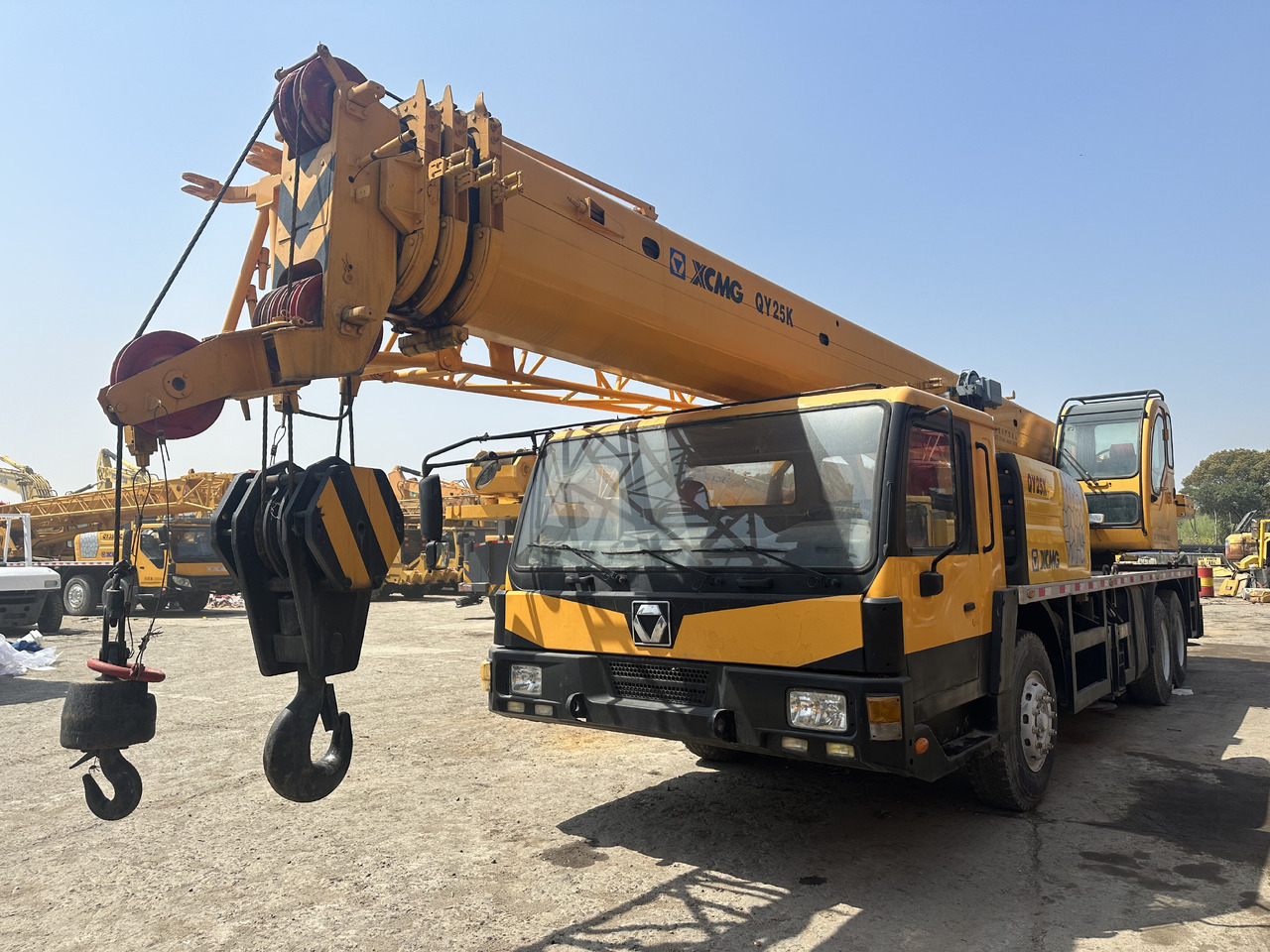 XCMG QY25K 25 ton truck crane - 모바일 크레인 : 사진 1 XCMG QY25K 25 ton truck crane - 모바일 크레인 : 사진 1
