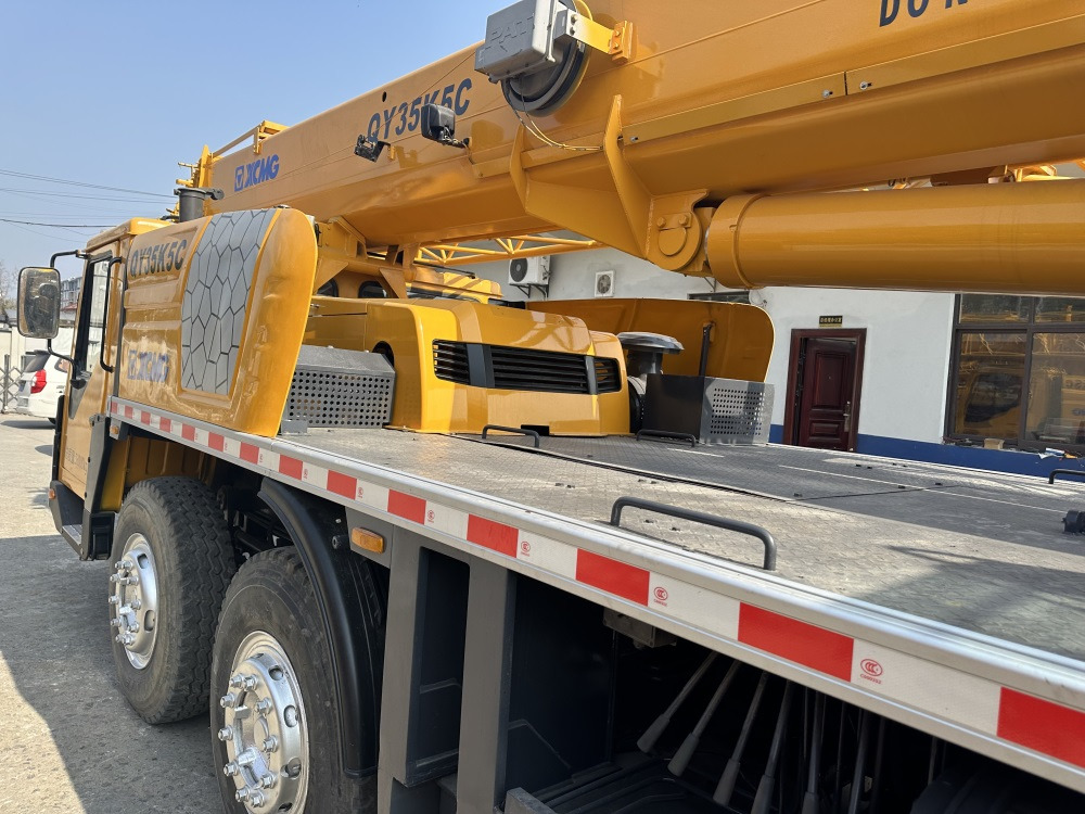 XCMG QY35K xct35l5 qy35k5c 35 ton truck crane - 모바일 크레인 : 사진 4 XCMG QY35K xct35l5 qy35k5c 35 ton truck crane - 모바일 크레인 : 사진 4