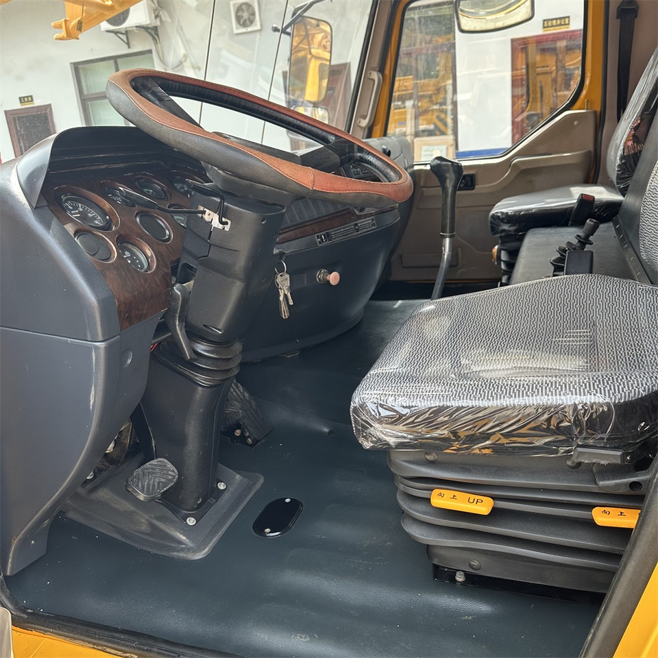 XCMG QY35K5 XCT35 QY35K5C 35 ton truck crane - 모바일 크레인 : 사진 5 XCMG QY35K5 XCT35 QY35K5C 35 ton truck crane - 모바일 크레인 : 사진 5