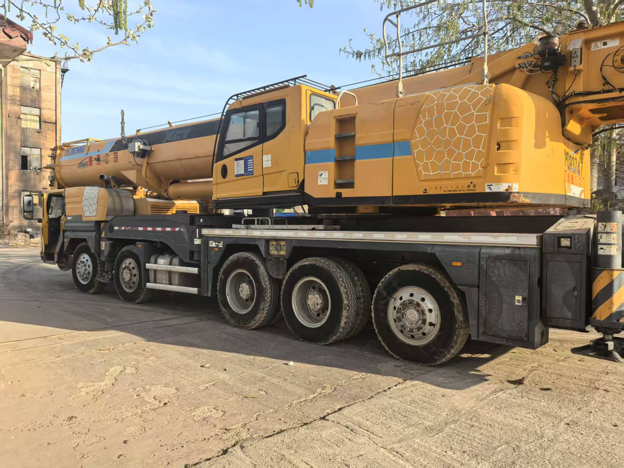XCMG XCT100L6 - 모바일 크레인 : 사진 3 XCMG XCT100L6 - 모바일 크레인 : 사진 3