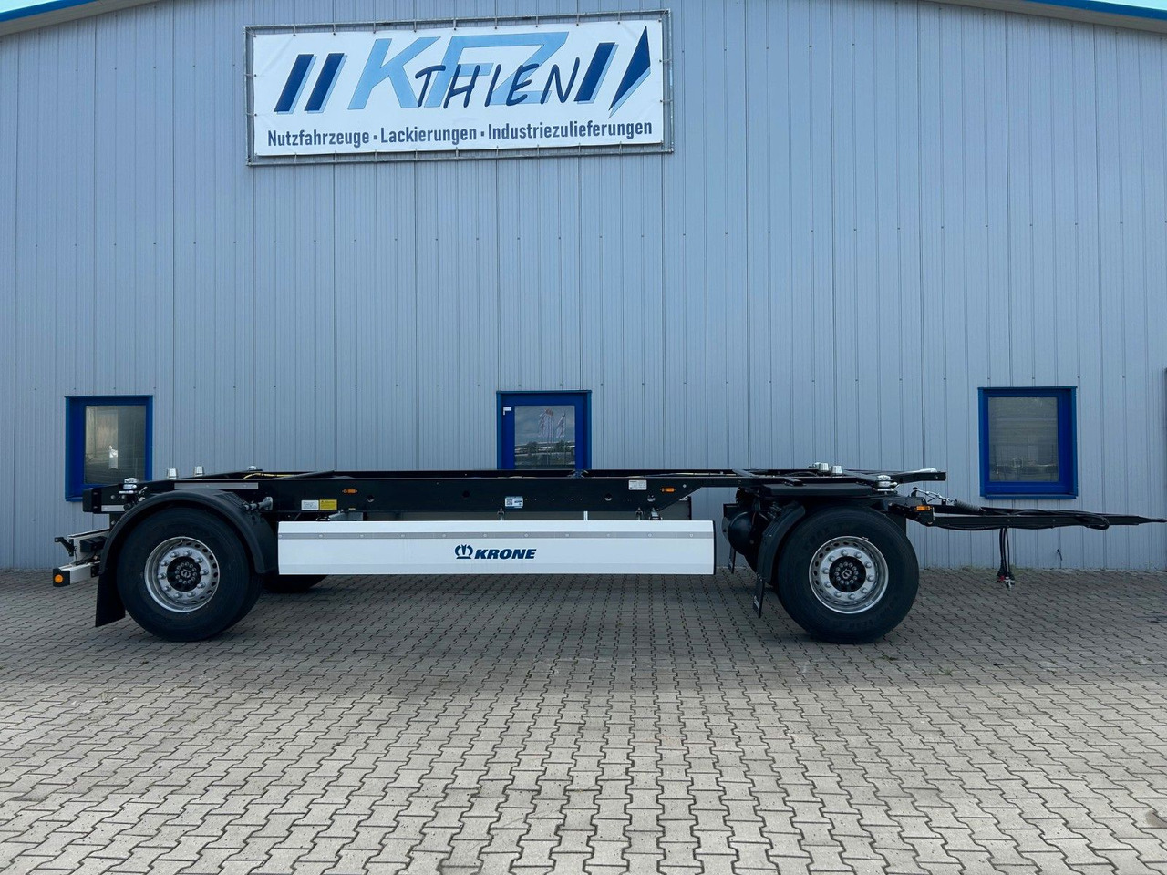 Krone AZW 18 eL3B9 22,5" BDF Box Carrier Neufahrzeug - 컨테이너 운반 장치/ 스와프 보디 트레일러 : 사진 1 Krone AZW 18 eL3B9 22,5" BDF Box Carrier Neufahrzeug - 컨테이너 운반 장치/ 스와프 보디 트레일러 : 사진 1