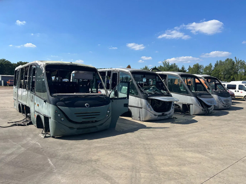 Iveco Irisbus Cimo (4x in stock) IVECO F4AE0681 5,880 cc - 교외 버스 : 사진 3 Iveco Irisbus Cimo (4x in stock) IVECO F4AE0681 5,880 cc - 교외 버스 : 사진 3