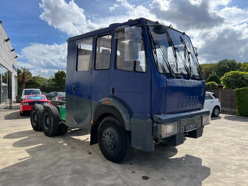 Mercedes-Benz SK 2629 V8 6x6 - 캡 새시 트럭 : 사진 3 Mercedes-Benz SK 2629 V8 6x6 - 캡 새시 트럭 : 사진 3
