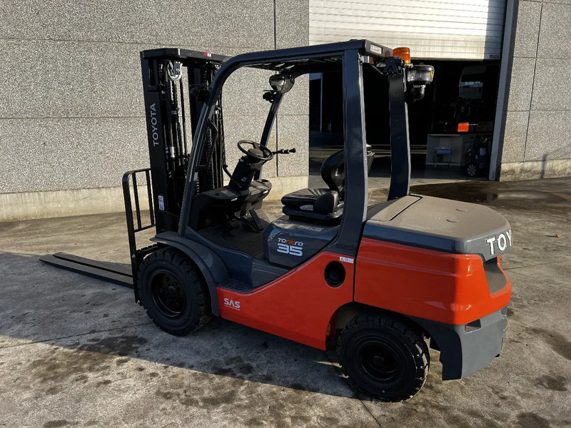 Toyota 52-8FDJF35 TONERO 35 (NEW) (7x in Stock) - 디젤 지게차 : 사진 4 Toyota 52-8FDJF35 TONERO 35 (NEW) (7x in Stock) - 디젤 지게차 : 사진 4