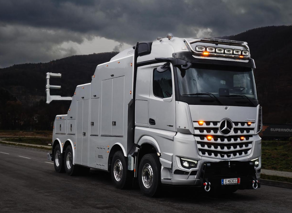 MERCEDES-BENZ Mercedes Arocs NEW T-REX silver - 견인 트럭 : 사진 1 MERCEDES-BENZ Mercedes Arocs NEW T-REX silver - 견인 트럭 : 사진 1