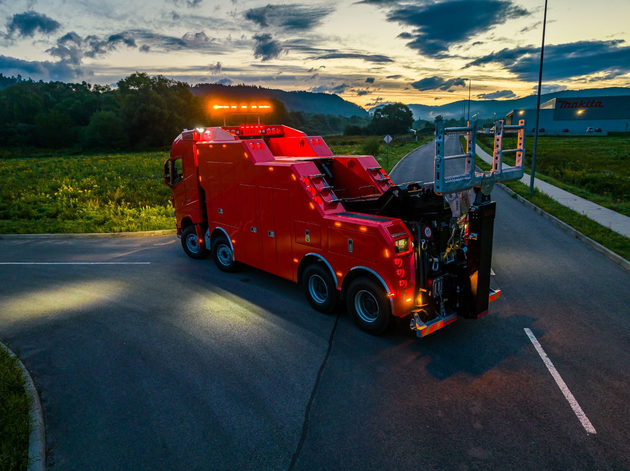 Volvo FH NEW ER4120 5 winches T-REX Volvo FH 540 8x4 WB6,0 White or RED - 견인 트럭 : 사진 3 Volvo FH NEW ER4120 5 winches T-REX Volvo FH 540 8x4 WB6,0 White or RED - 견인 트럭 : 사진 3