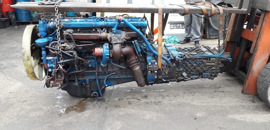 IVECO 8210.42L 420 E2 IVECO EuroTech Magirus - 엔진 트럭 용 : 사진 2 IVECO 8210.42L 420 E2 IVECO EuroTech Magirus - 엔진 트럭 용 : 사진 2