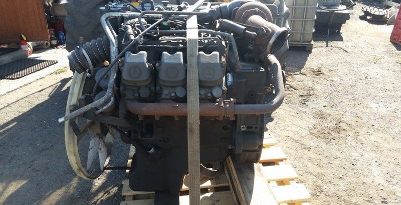 Mercedes-Benz 2024 V6 OM401 240 - 엔진 트럭 용 : 사진 1 Mercedes-Benz 2024 V6 OM401 240 - 엔진 트럭 용 : 사진 1
