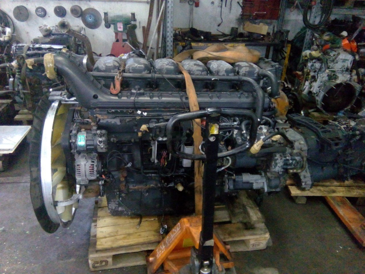 Scania DT1212 420 HPI E4 Scania R - 엔진 트럭 용 : 사진 1 Scania DT1212 420 HPI E4 Scania R - 엔진 트럭 용 : 사진 1