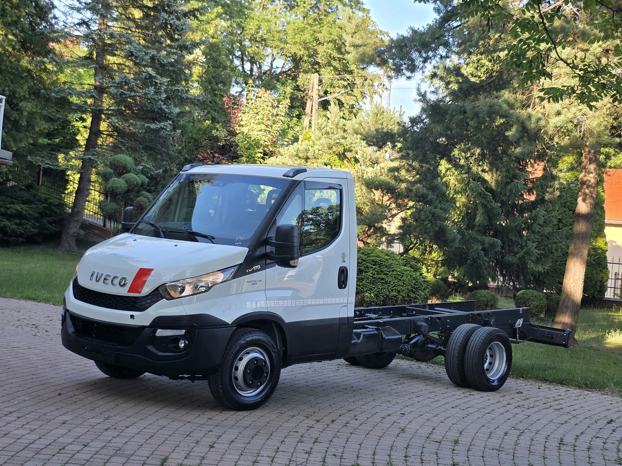 Iveco Daily 72c-17 Rama Pod Zabudowę Klima ! 3.0 HPI ! 170 Hp * Super Stan ! - 소형 밴 : 사진 3 Iveco Daily 72c-17 Rama Pod Zabudowę Klima ! 3.0 HPI ! 170 Hp * Super Stan ! - 소형 밴 : 사진 3