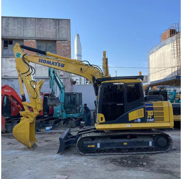 Komatsu PC130 - 크롤러 굴삭기 : 사진 5 Komatsu PC130 - 크롤러 굴삭기 : 사진 5