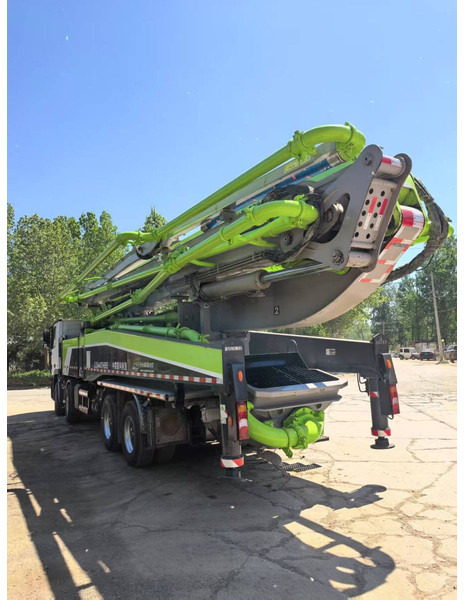 Mercedes-Benz Actros - 콘크리트 펌프 트럭 : 사진 3 Mercedes-Benz Actros - 콘크리트 펌프 트럭 : 사진 3