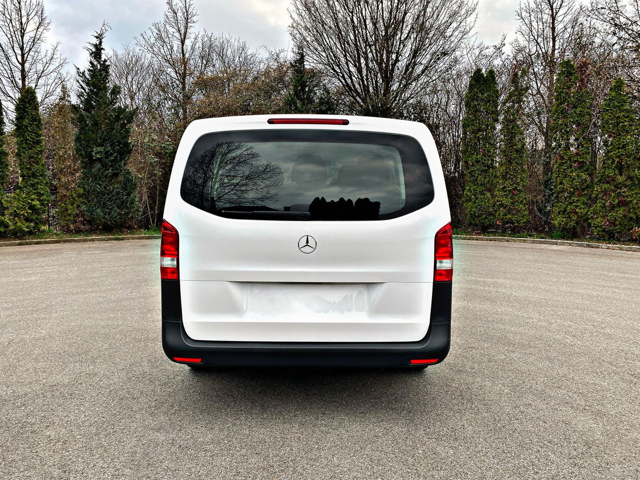 Mercedes-Benz Vito Tourer 114 CDI|Pro|Allrad|lang|8-Sitze|19% - 승합차 : 사진 4 Mercedes-Benz Vito Tourer 114 CDI|Pro|Allrad|lang|8-Sitze|19% - 승합차 : 사진 4