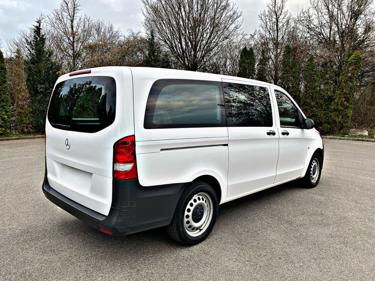 Mercedes-Benz Vito Tourer 114 CDI|Pro|Allrad|lang|8-Sitze|19% - 승합차 : 사진 3 Mercedes-Benz Vito Tourer 114 CDI|Pro|Allrad|lang|8-Sitze|19% - 승합차 : 사진 3