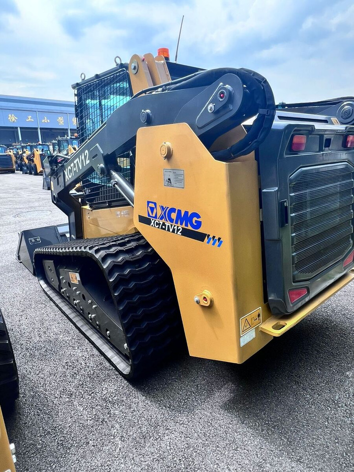New XCMG XC7-SR08 compact track loader - 소형 트랙 로더 : 사진 1 New XCMG XC7-SR08 compact track loader - 소형 트랙 로더 : 사진 1