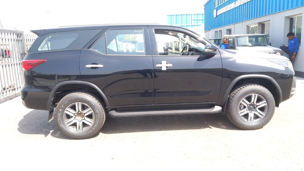 TOYOTA 2.7L SR5 - 차량 : 사진 1 TOYOTA 2.7L SR5 - 차량 : 사진 1