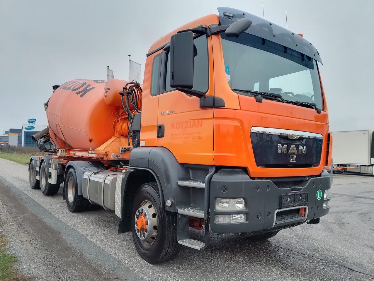 MAN TGS 440 - 콘크리트 믹서 트럭 : 사진 2 MAN TGS 440 - 콘크리트 믹서 트럭 : 사진 2