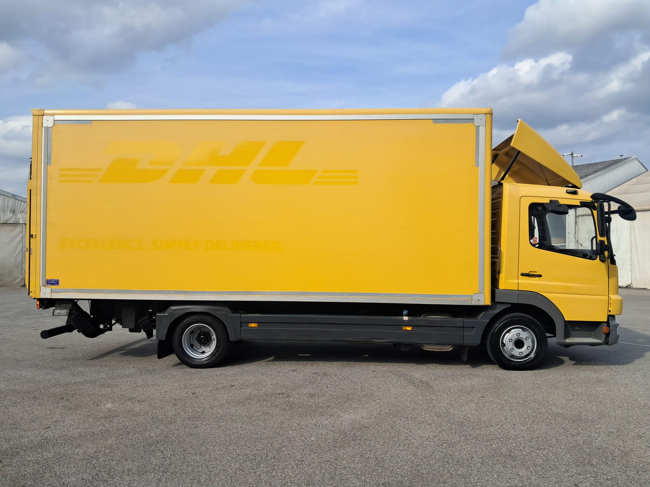 MERCEDES-BENZ ATEGO 8 16 Koffer mit LBW | Schalter | EZ 2013 - 박스 트럭 : 사진 3 MERCEDES-BENZ ATEGO 8 16 Koffer mit LBW | Schalter | EZ 2013 - 박스 트럭 : 사진 3