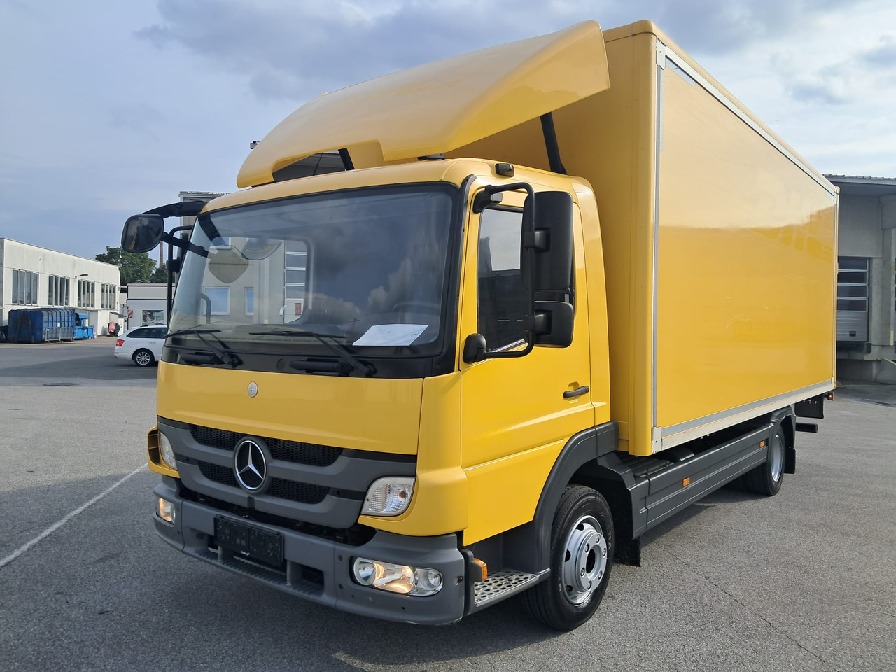 MERCEDES-BENZ ATEGO 8 16 Koffer mit LBW | Schalter | EZ 2013 - 박스 트럭 : 사진 1 MERCEDES-BENZ ATEGO 8 16 Koffer mit LBW | Schalter | EZ 2013 - 박스 트럭 : 사진 1