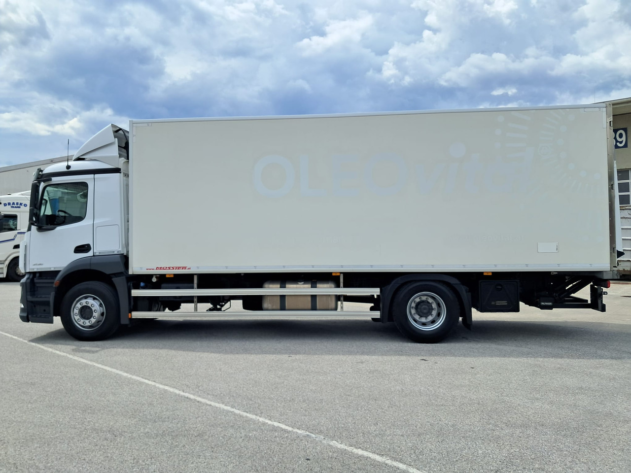MERCEDES-BENZ Antos 2135 Kühlkoffer | Supra 850 | Standheizung - 냉동탑차 : 사진 4 MERCEDES-BENZ Antos 2135 Kühlkoffer | Supra 850 | Standheizung - 냉동탑차 : 사진 4