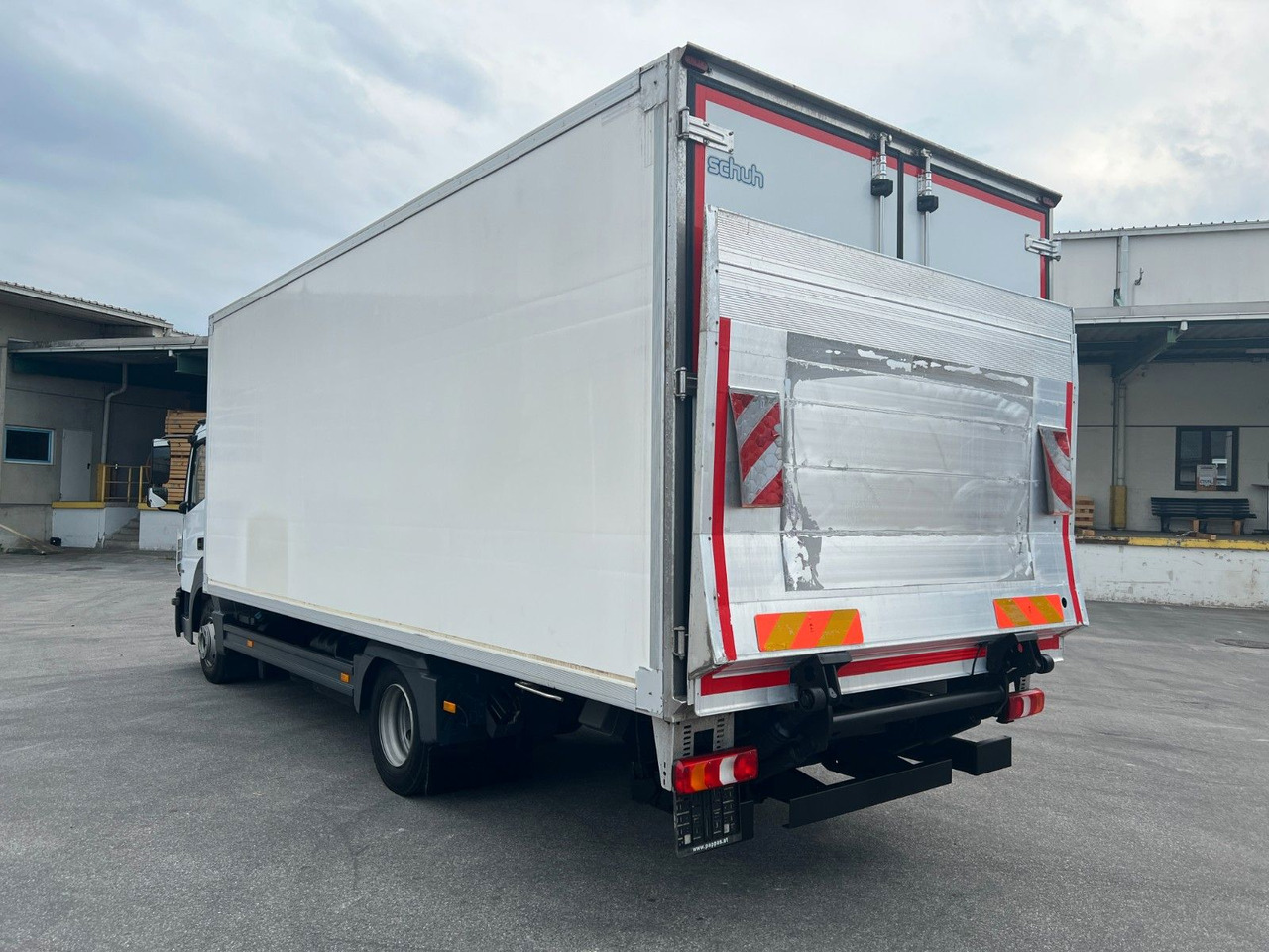 Mercedes-Benz Atego 8.21 Kühlkoffer LBW | Klima | Tempo | Dif - 냉동탑차 : 사진 4 Mercedes-Benz Atego 8.21 Kühlkoffer LBW | Klima | Tempo | Dif - 냉동탑차 : 사진 4