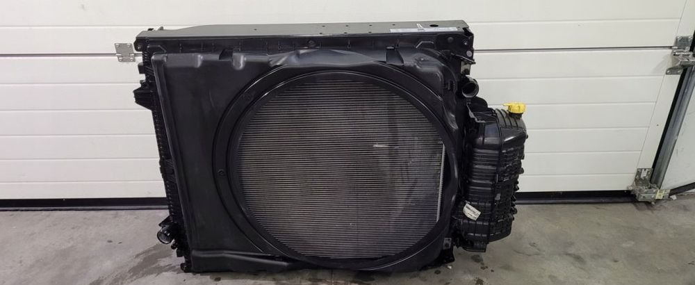 CHŁODNICE MAN TGX E6 MAHLE 98CM SZCZELNE - 라디에이터 트럭 용 : 사진 1 CHŁODNICE MAN TGX E6 MAHLE 98CM SZCZELNE - 라디에이터 트럭 용 : 사진 1